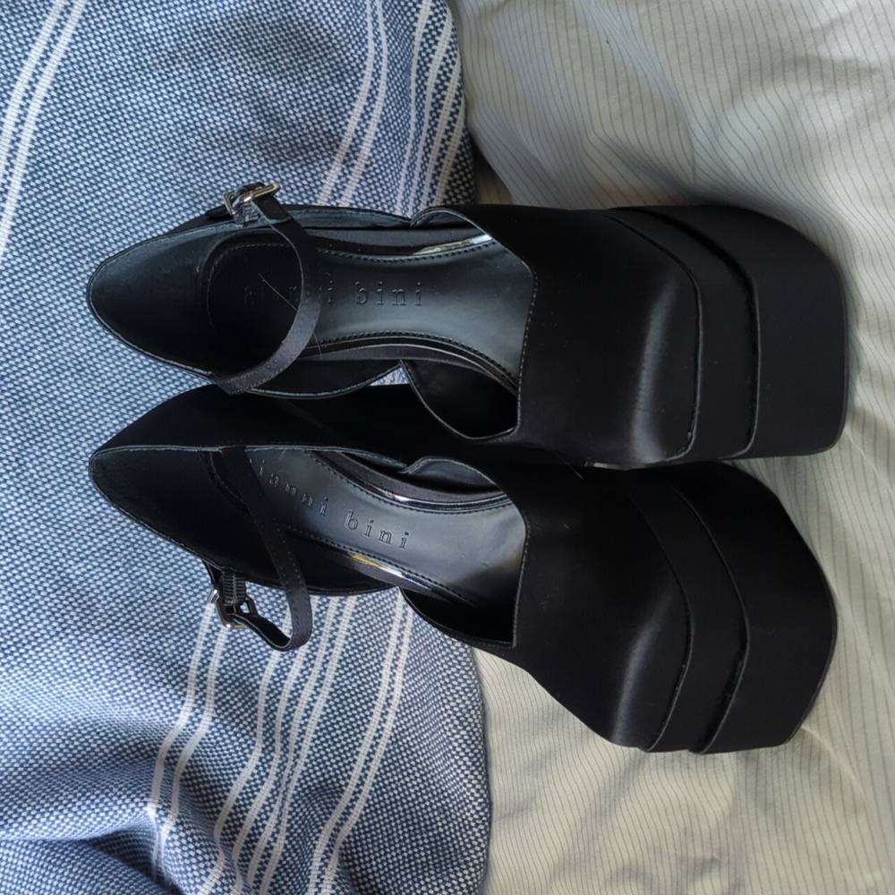 Black Gianni Bini Heels Size 8